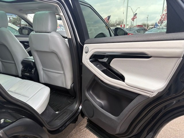 2020 Land Rover Range Rover Evoque Image 11