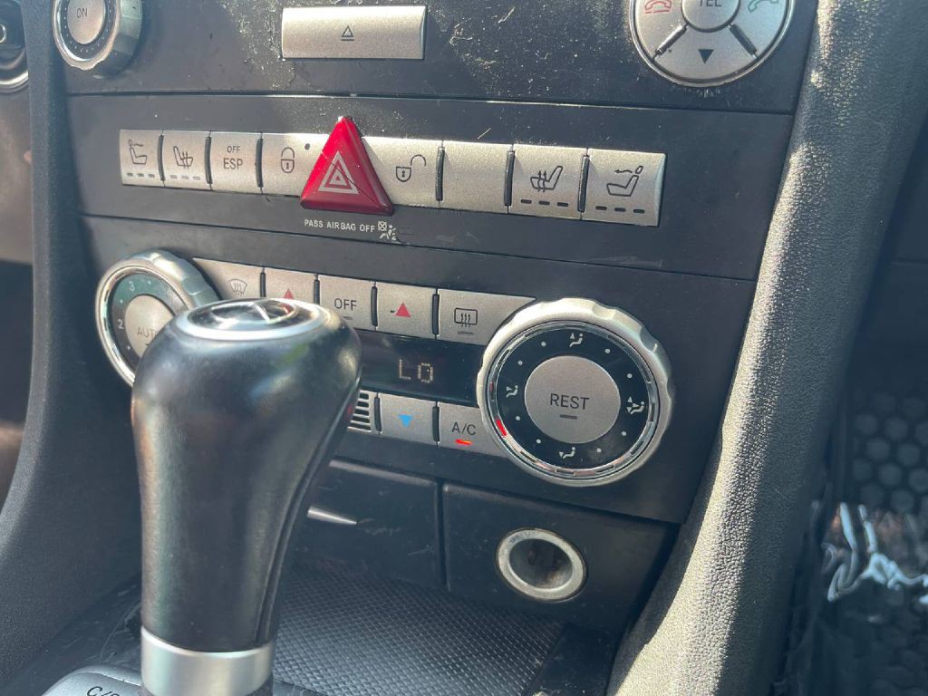 2006 Mercedes-Benz SLK-Class Image 15