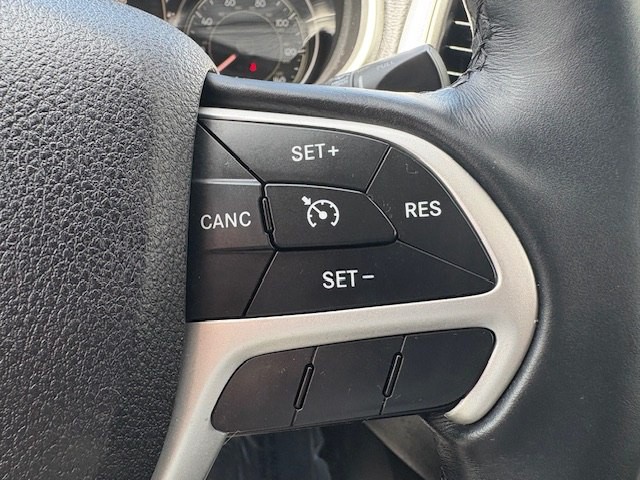 2014 Jeep Cherokee Image 23