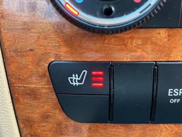 2008 Mercedes-Benz GL-Class Image 32