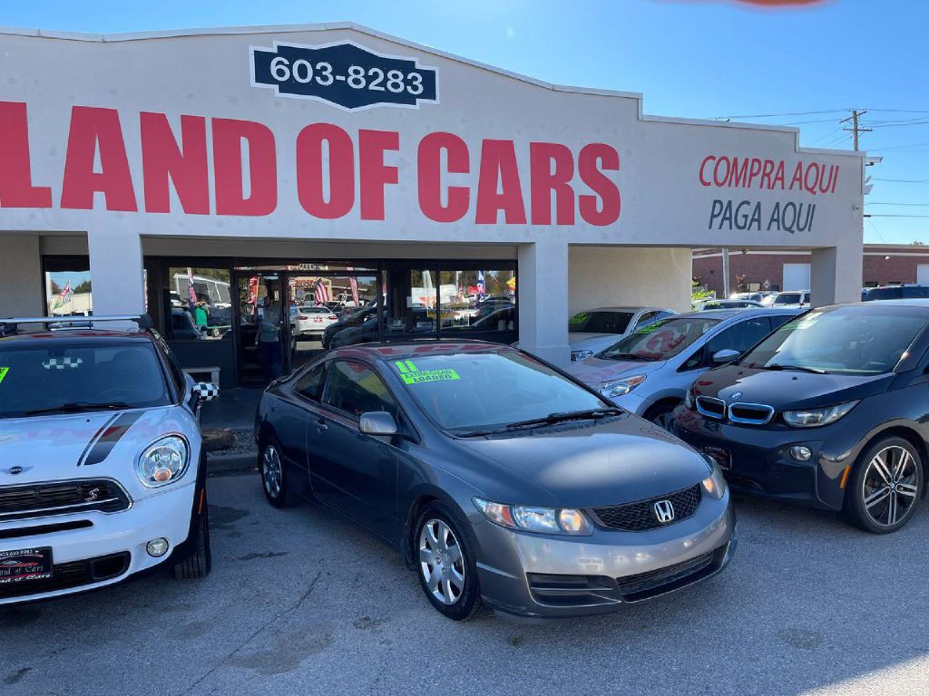 2011 Honda Civic Image 2