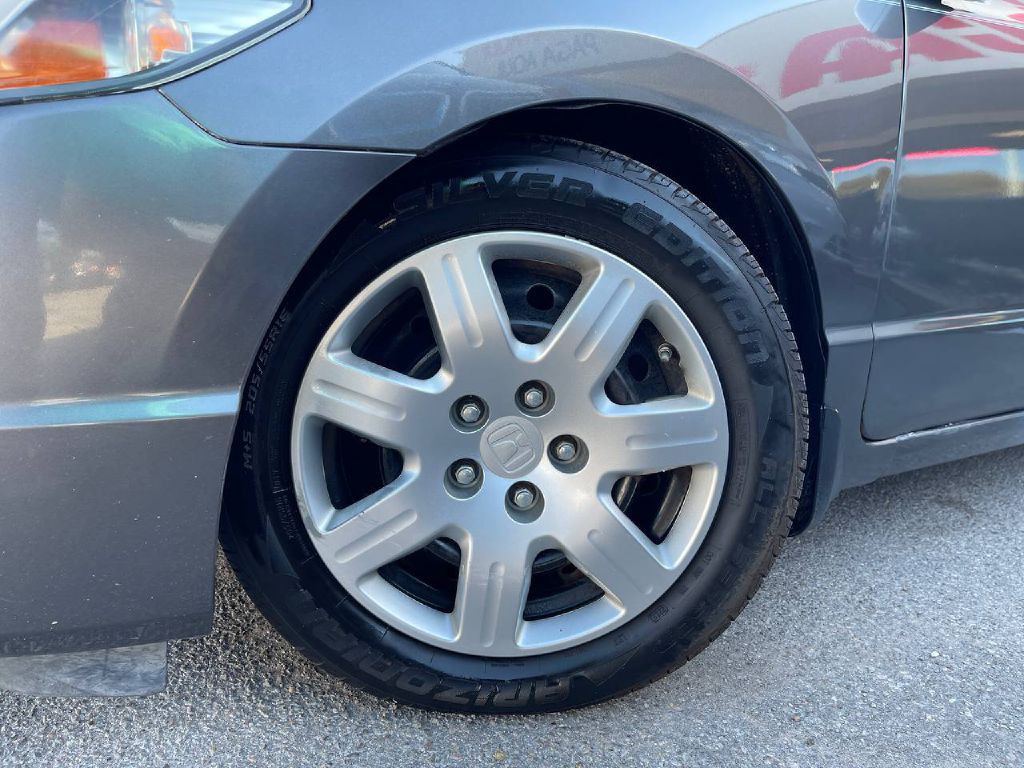 2011 Honda Civic Image 22