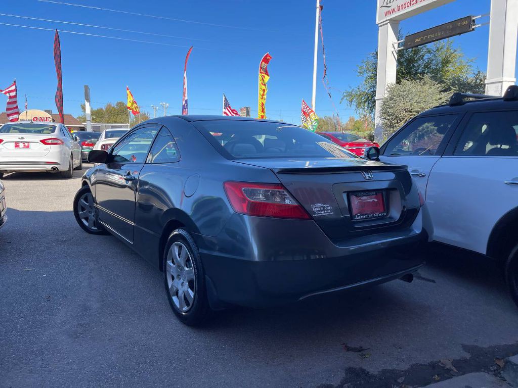 2011 Honda Civic Image 24