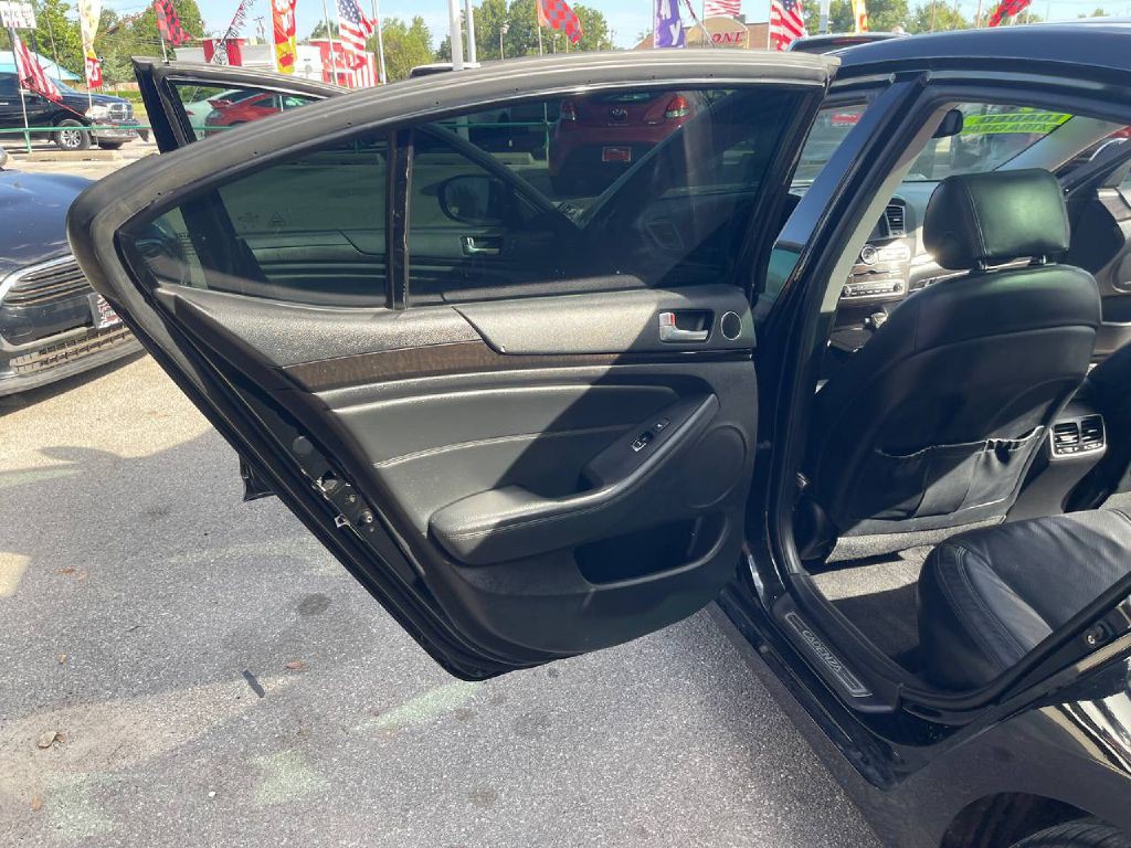 2014 Kia Cadenza Image 9