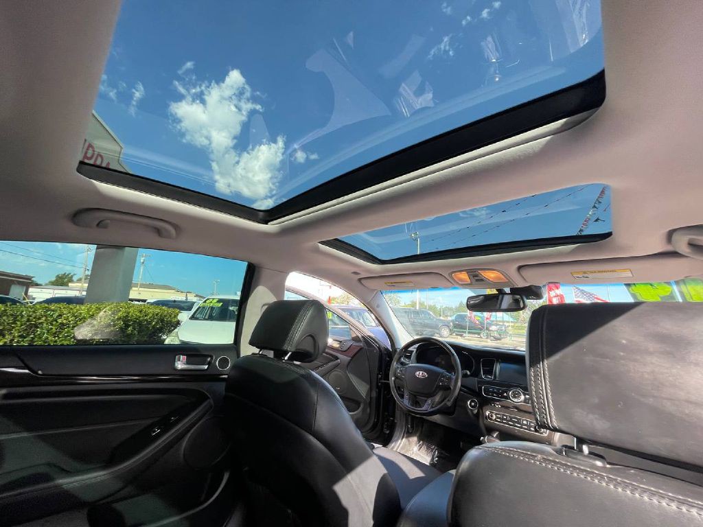 2014 Kia Cadenza Image 18