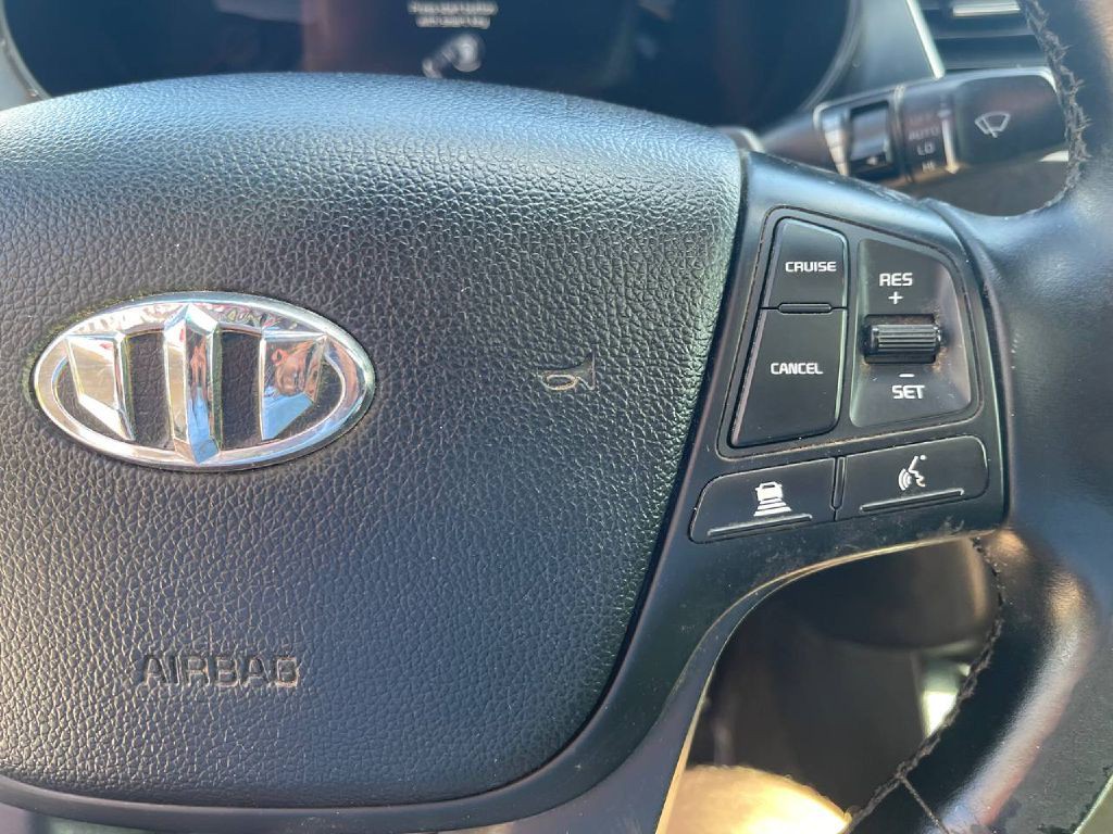 2014 Kia Cadenza Image 34