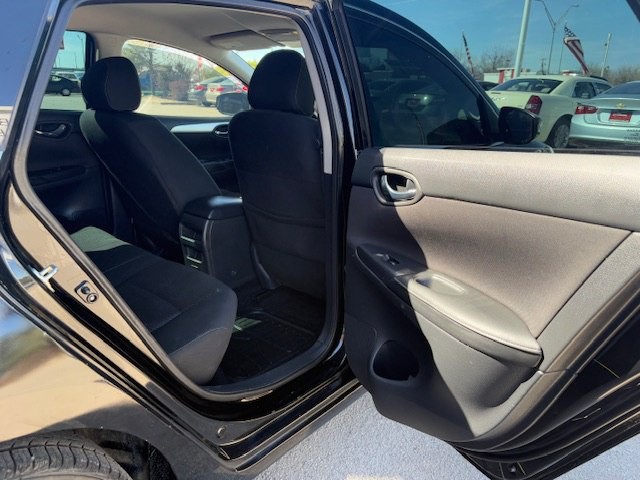 2019 Nissan Sentra Image 9