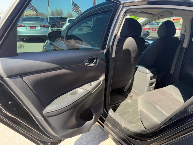 2019 Nissan Sentra Image 12