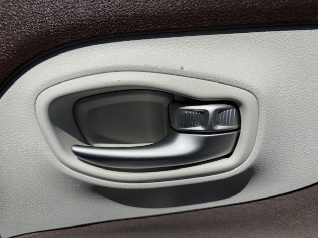 2015 Jeep Renegade Image 6