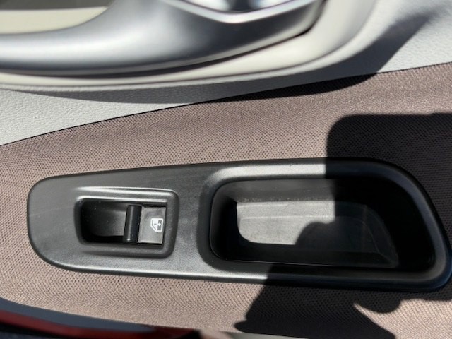 2015 Jeep Renegade Image 11