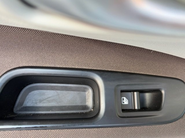 2015 Jeep Renegade Image 15