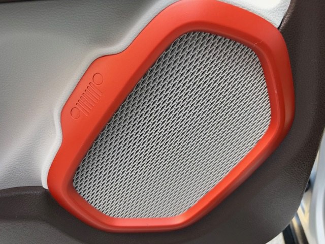 2015 Jeep Renegade Image 16