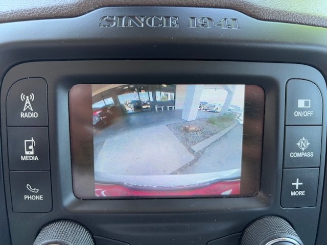 2015 Jeep Renegade Image 24