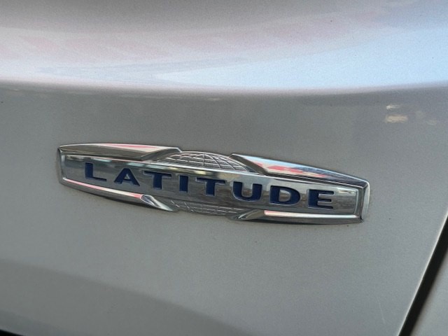 2015 Jeep Renegade Image 34