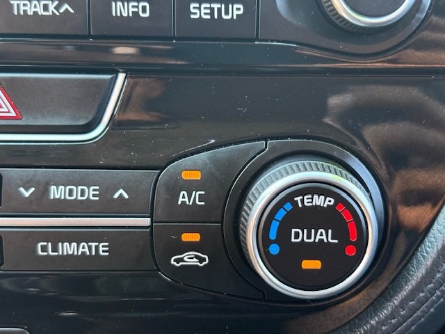 2015 Kia Optima Image 29