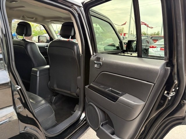 2017 Jeep Patriot Image 8