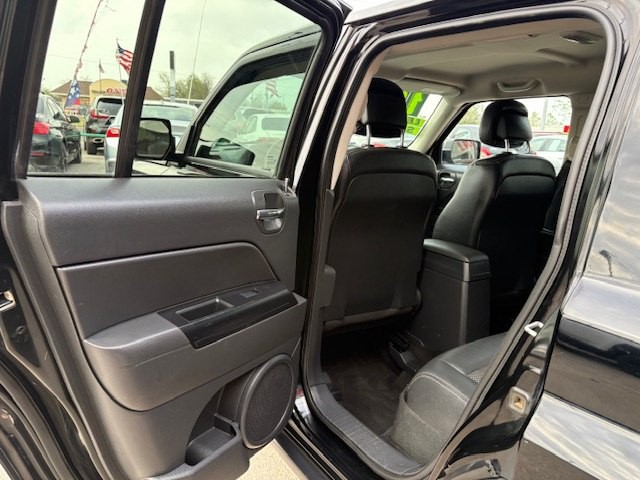 2017 Jeep Patriot Image 11