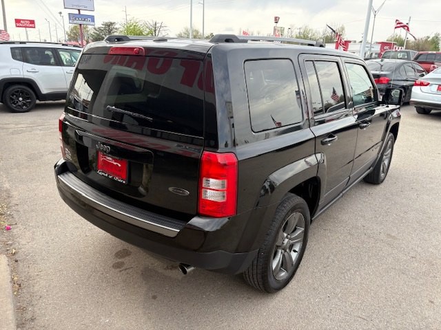 2017 Jeep Patriot Image 35