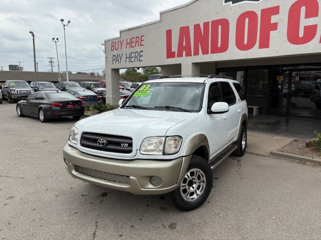 2003 Toyota Sequoia Image 3