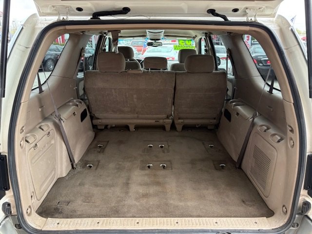 2003 Toyota Sequoia Image 29
