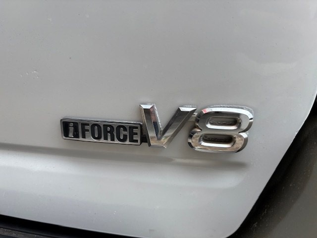 2003 Toyota Sequoia Image 31