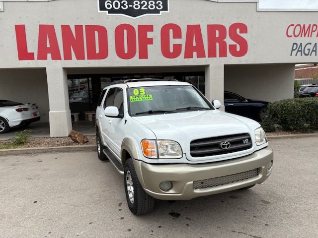 2003 Toyota Sequoia Image 32