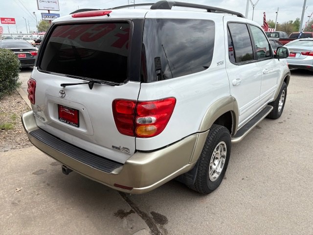 2003 Toyota Sequoia Image 35