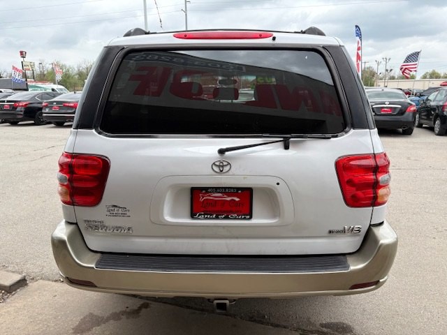 2003 Toyota Sequoia Image 36