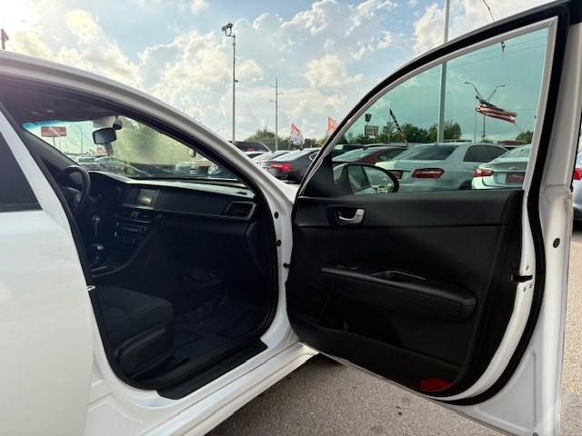 2018 Kia Optima Image 5
