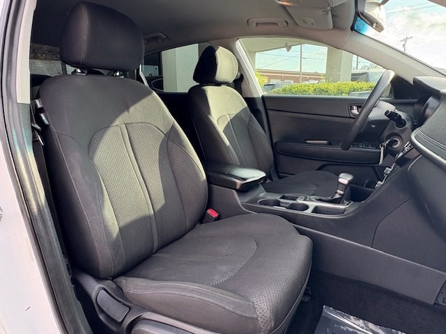 2018 Kia Optima Image 8