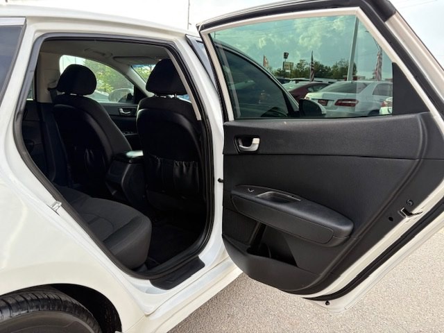 2018 Kia Optima Image 9