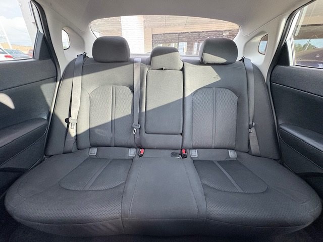 2018 Kia Optima Image 25