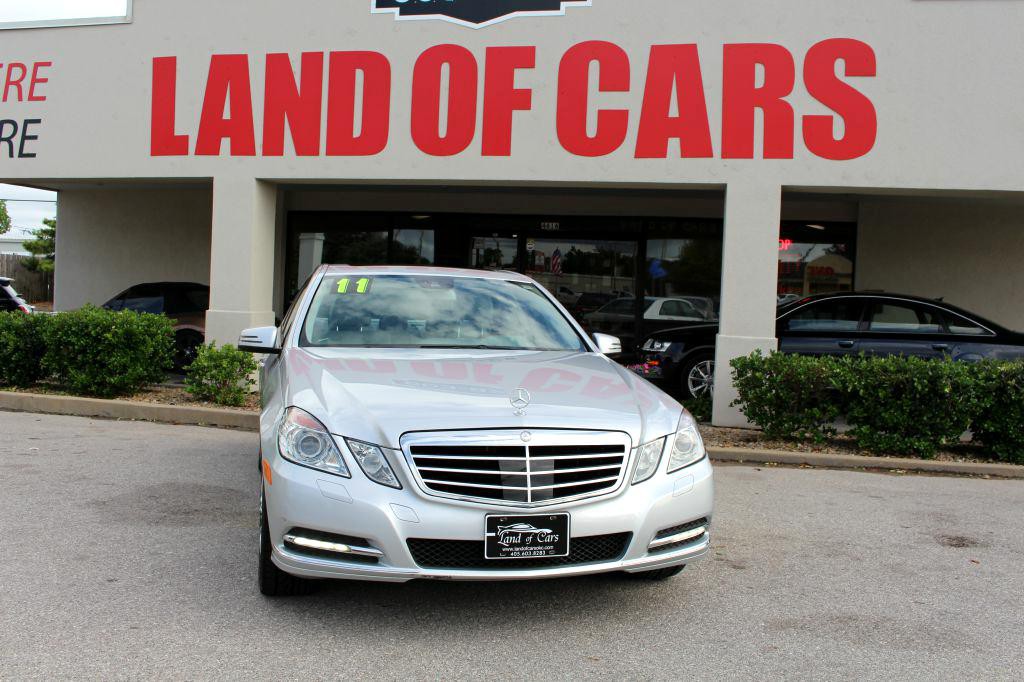 2011 Mercedes-Benz E-Class Image 1