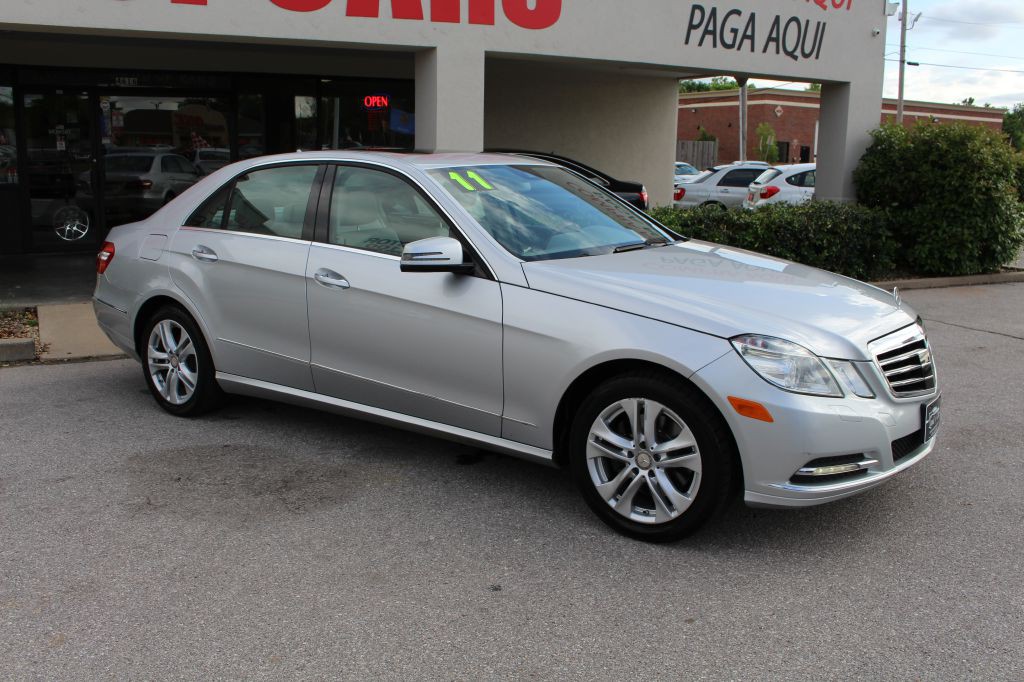 2011 Mercedes-Benz E-Class Image 5