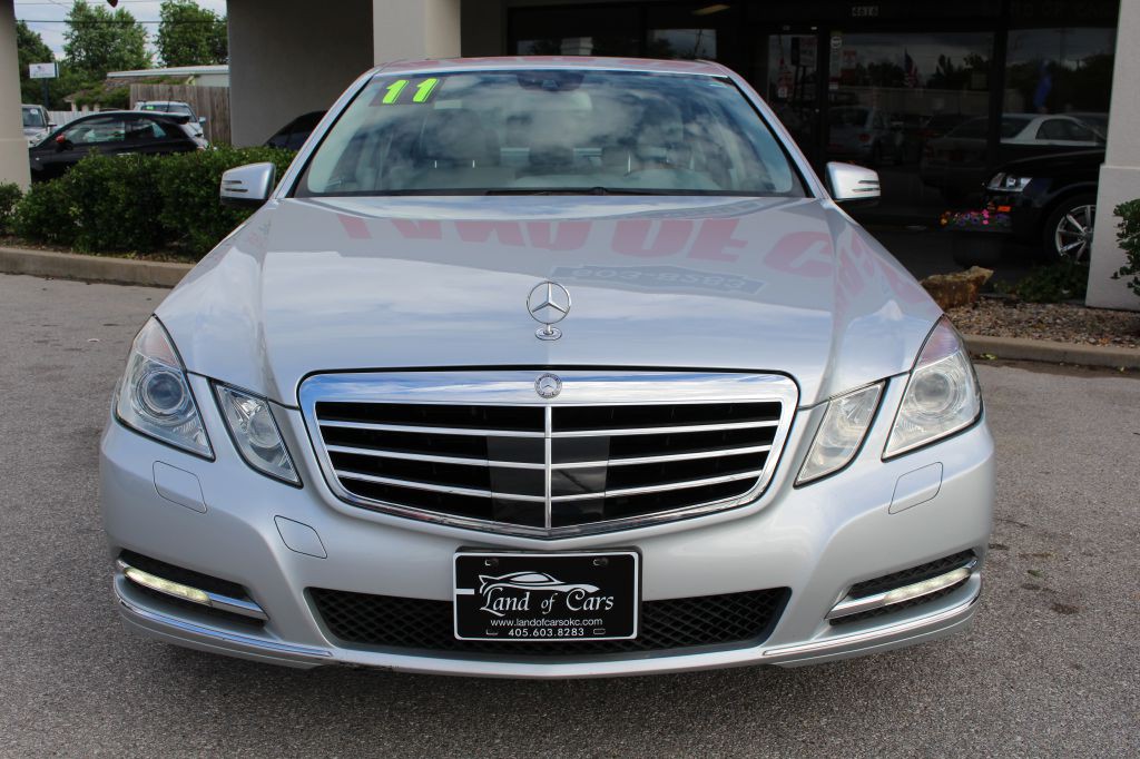 2011 Mercedes-Benz E-Class Image 11