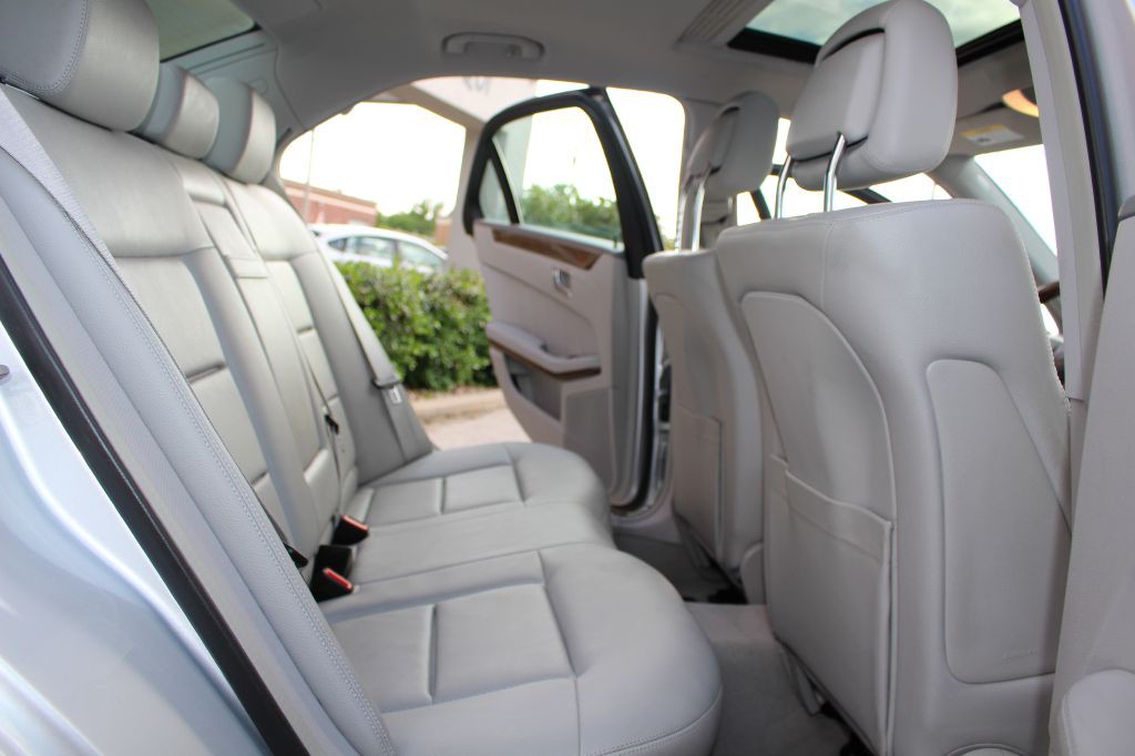 2011 Mercedes-Benz E-Class Image 31