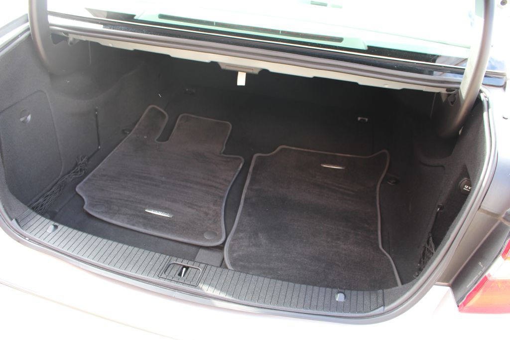 2011 Mercedes-Benz E-Class Image 65