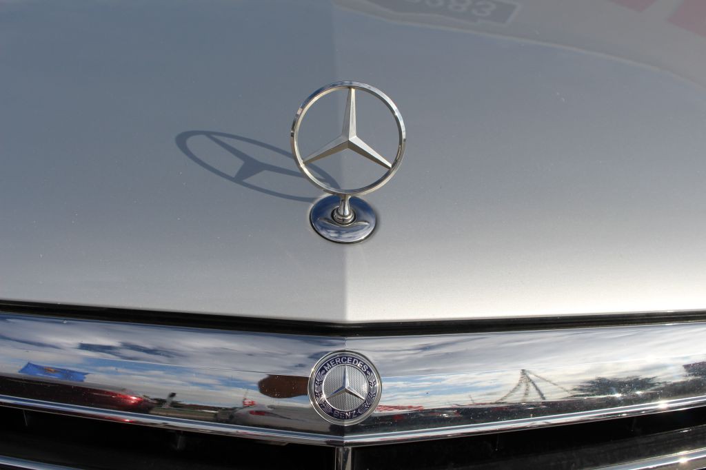 2011 Mercedes-Benz E-Class Image 75