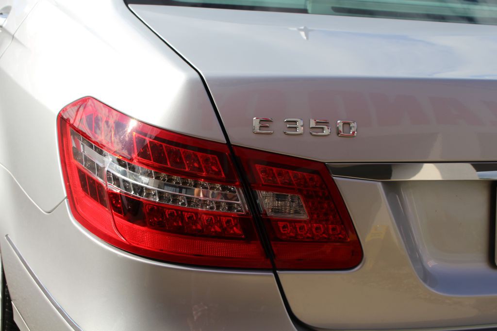 2011 Mercedes-Benz E-Class Image 80