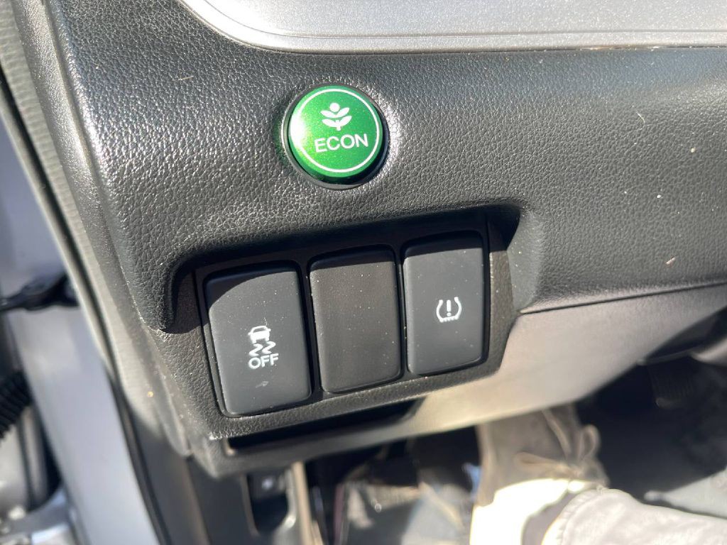 2015 Honda CR-V Image 28