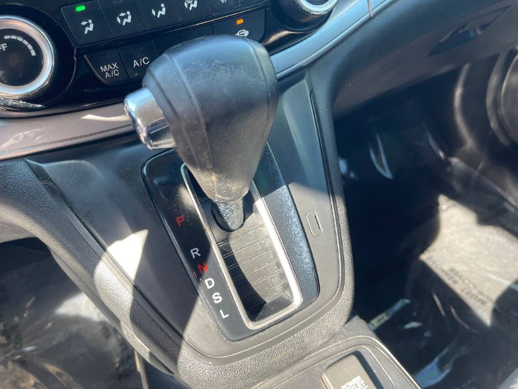 2015 Honda CR-V Image 32