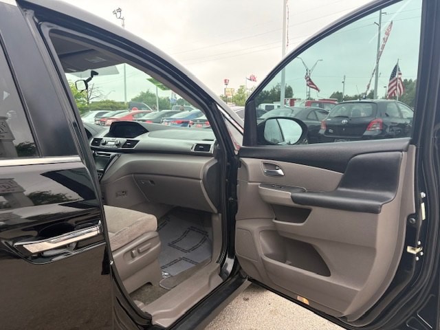 2016 Honda Odyssey Image 5