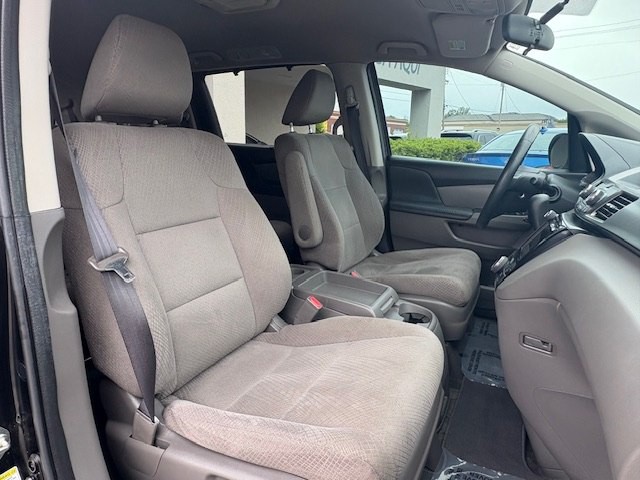 2016 Honda Odyssey Image 9