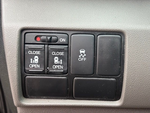 2016 Honda Odyssey Image 23