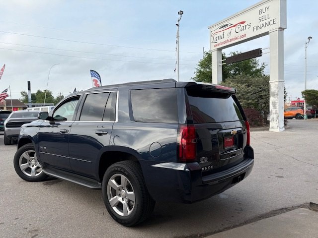 2017 Chevrolet Tahoe Image 2