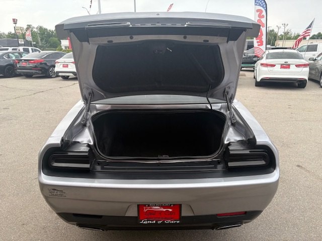 2015 Dodge Challenger Image 28