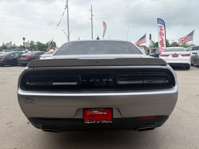 2015 Dodge Challenger Image 31