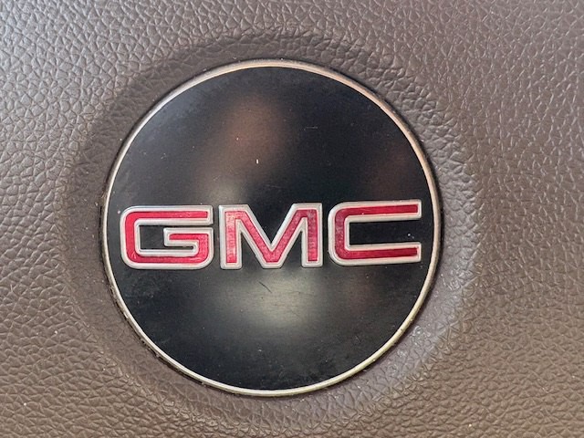 2010 GMC Yukon Image 18