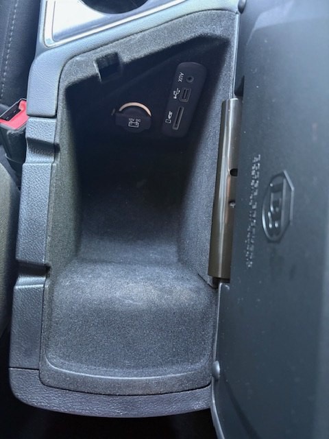 2016 Dodge Challenger Image 23