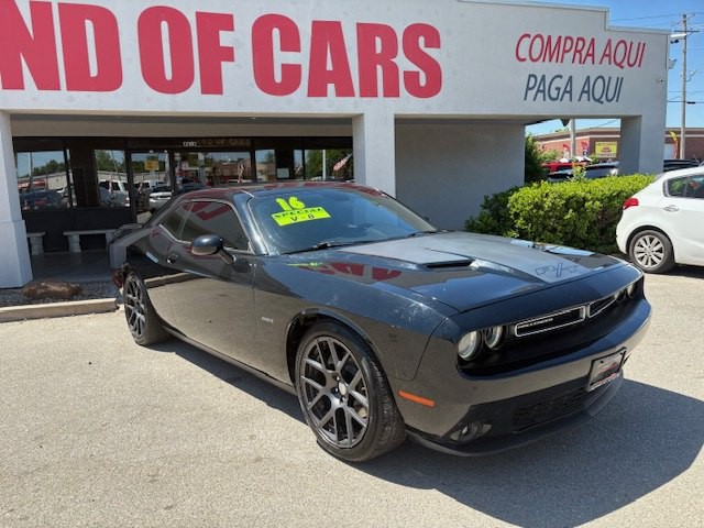 2016 Dodge Challenger Image 29